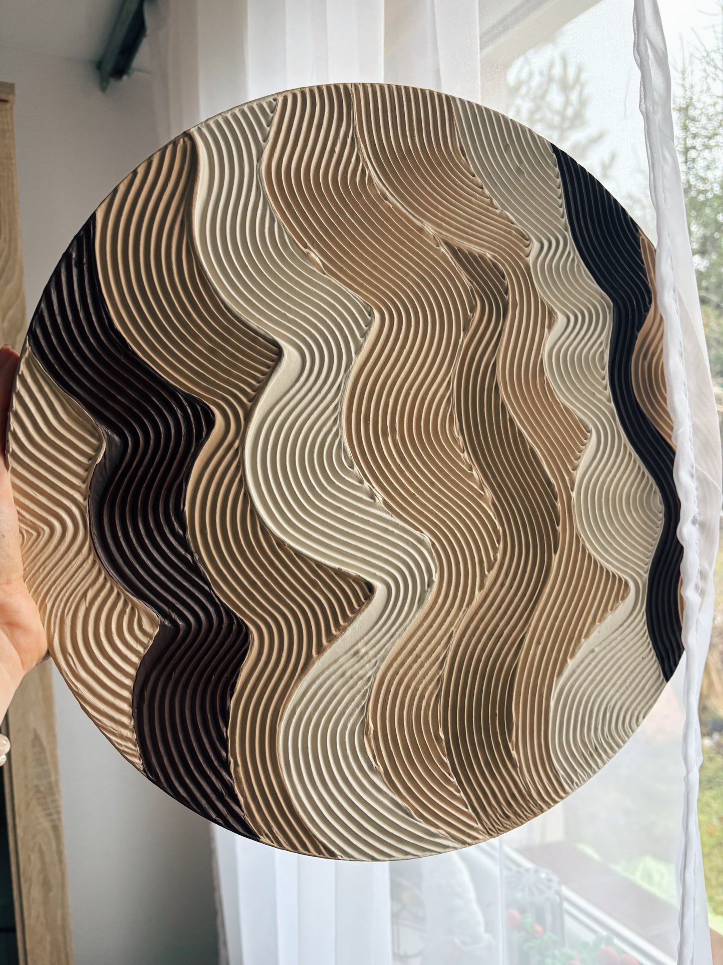 Beige and mocha round wall art
Textured 3D artwork in earthy tones
Large round canvas wall decor
Handcrafted brown textured painting
Modern minimalist round artwork
Neutral earthy wall art piece
Unique round canvas decor
Custom size round wall art commissions
Rustic-inspired textured canvas
Beige, mocha, and brown wall decor