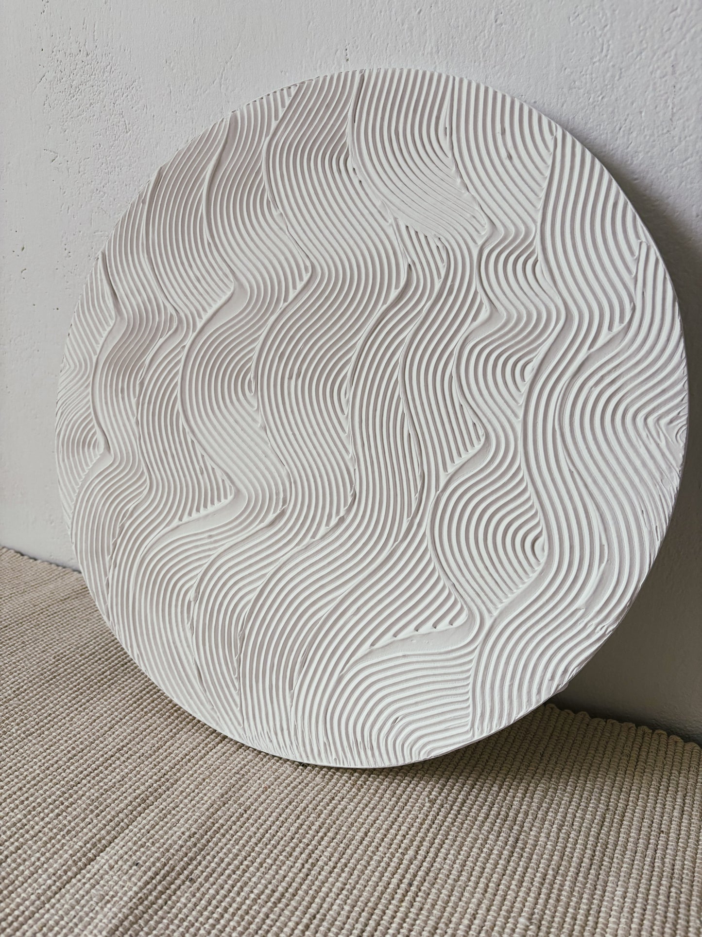 White round textured wall art
Minimalist 3D canvas artwork
Handcrafted modern wall decor
Scandinavian-inspired round art
Large white wall art piece
Contemporary circular canvas design
Neutral textured wall decor
Unique handmade 3D wall art
Modern minimalist white decor
Elegant round canvas painting
