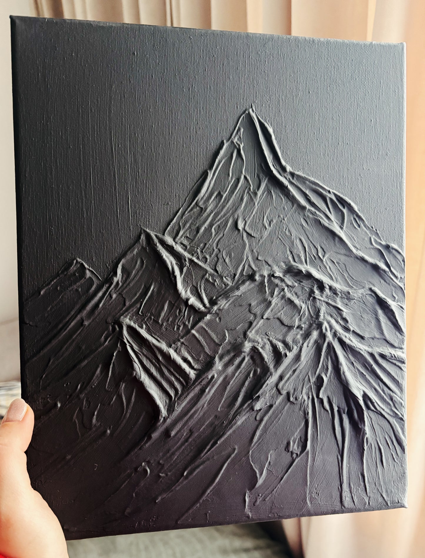 Black textured wall art
Abstract mountain design canvas
Modern 3D monochrome artwork
Minimalist black wall decor
Handcrafted mountain motif art
Large black canvas for living room
Contemporary textured landscape art
Industrial style wall art piece
Unique modern mountain artwork
Bold minimalist black decor