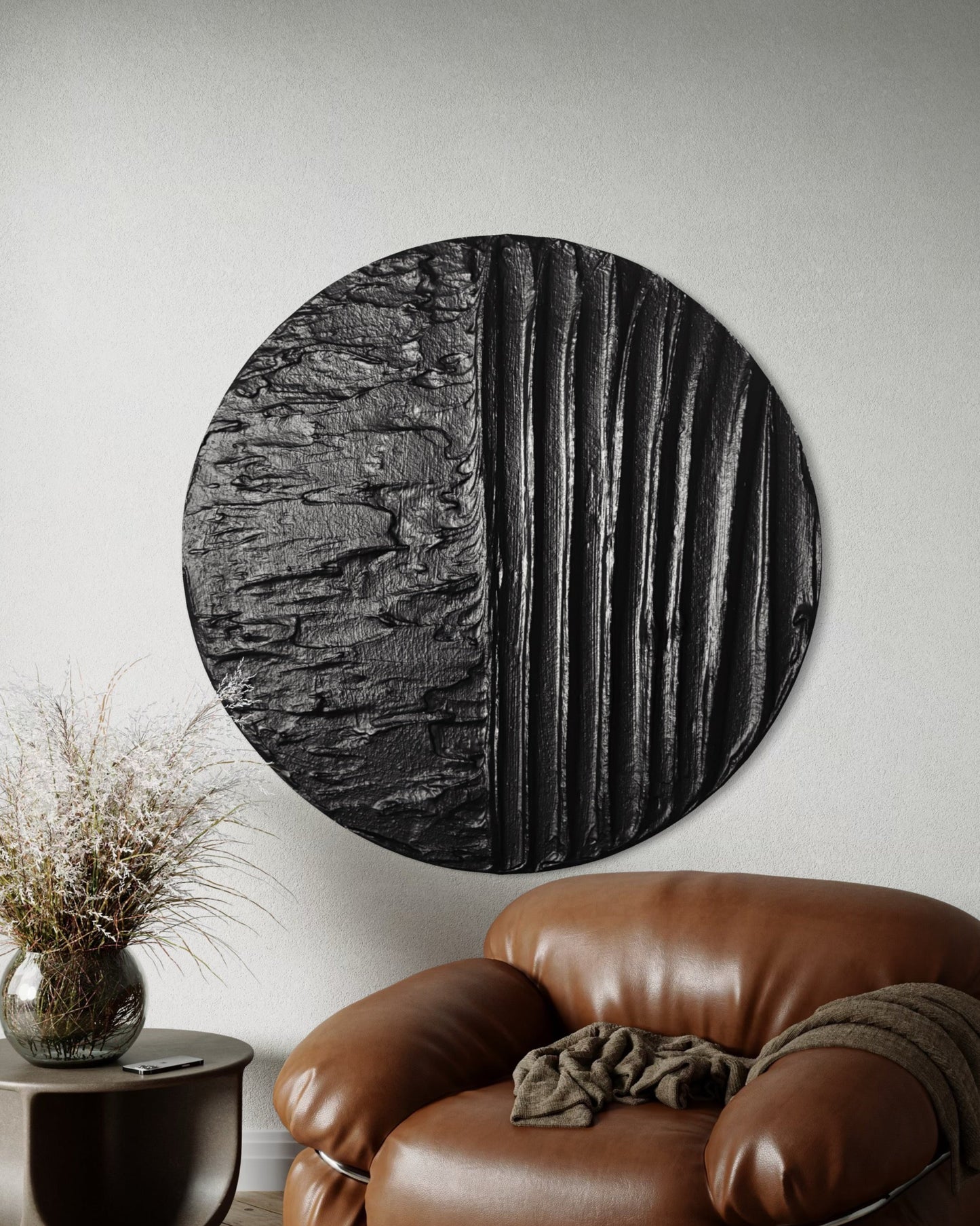 MYLA Black Round