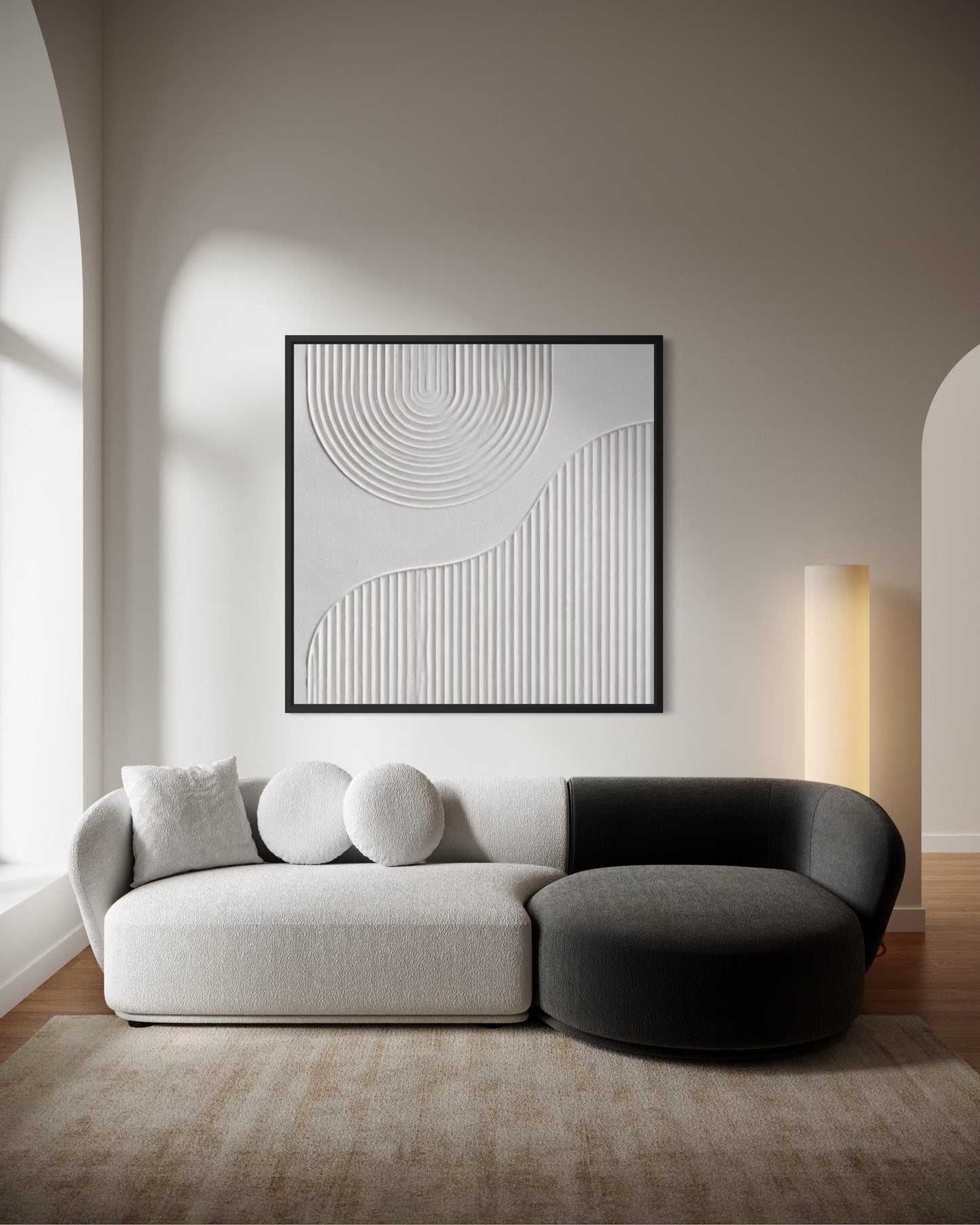 Biały obraz strukturalny z geometrycznymi łukami w stylu Japandi i organic modern.